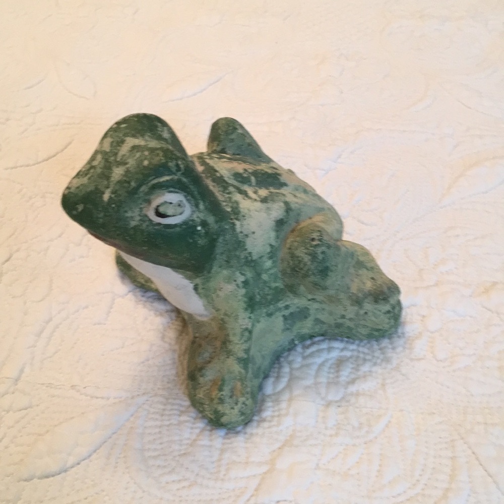 Vintage painted cement frog - Picture 2 of 5